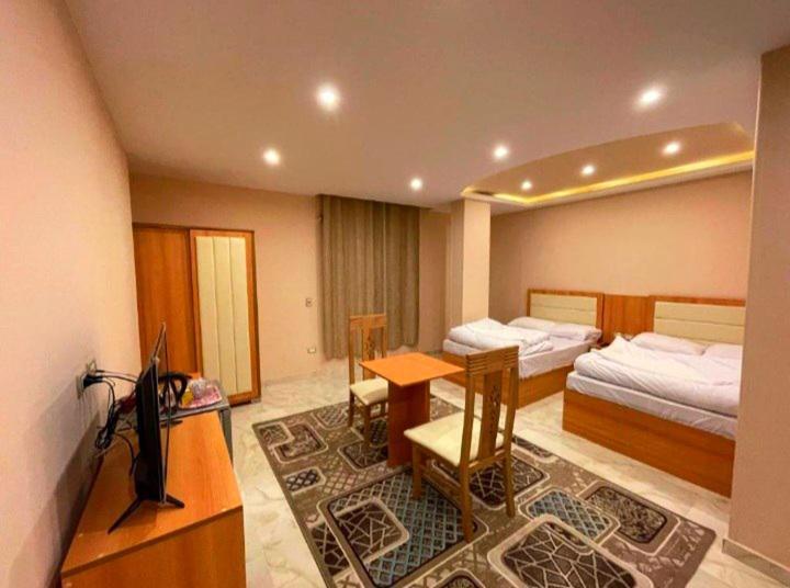 Grand Golden Pyramids View Hotel Kafret el-Gabal المظهر الخارجي الصورة